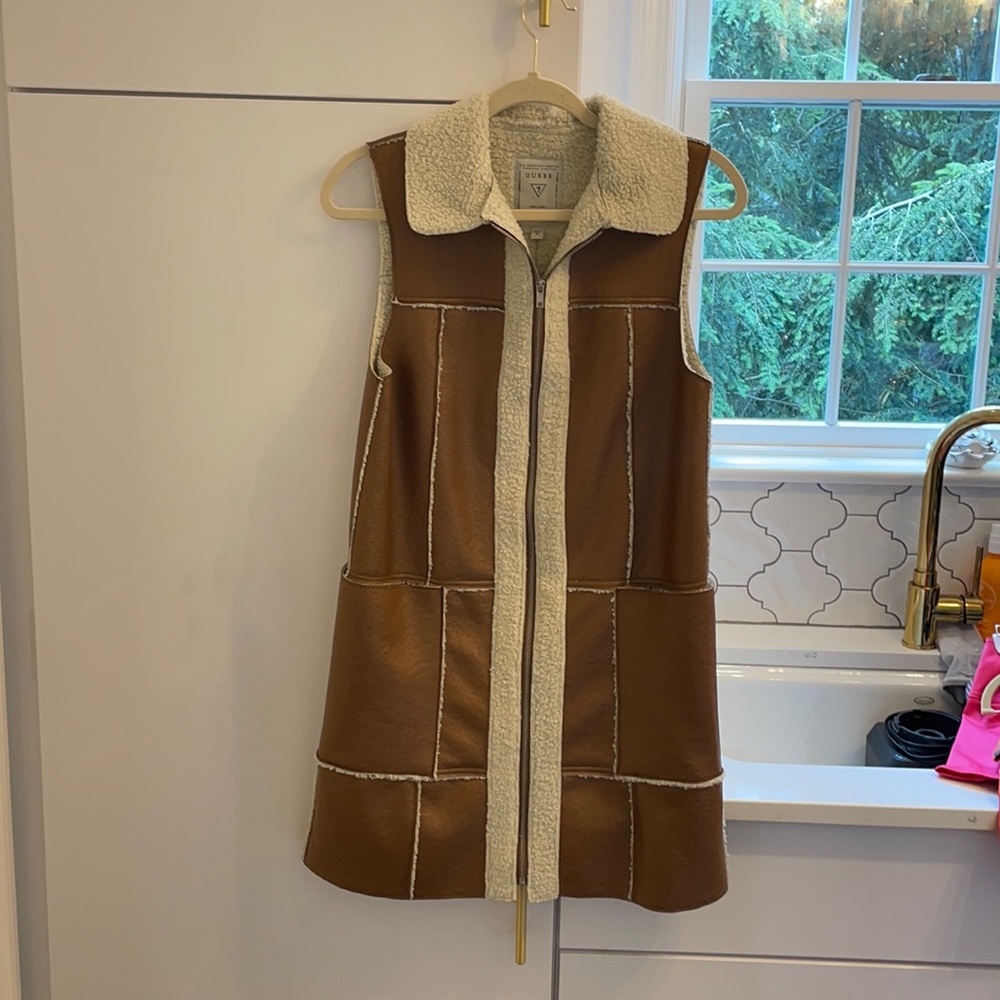 New Guess long leather vest with Sheep skin lining